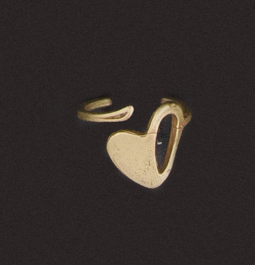 Gold heart design ring