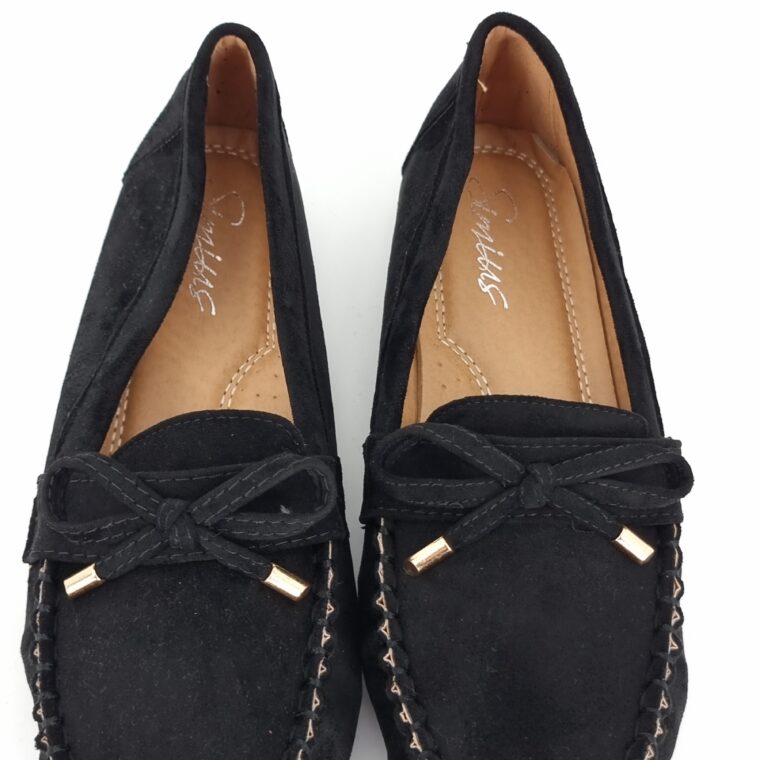 Suede moccasins with bow black