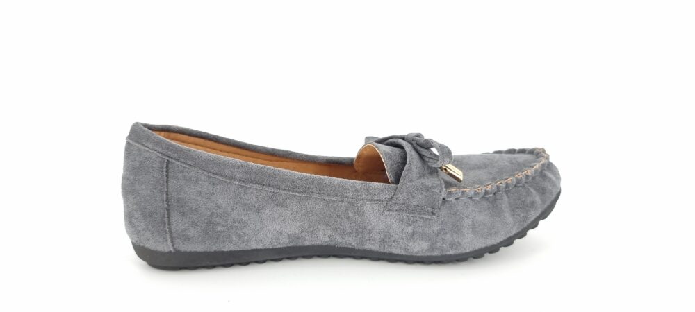 Suede moccasins with bow gray