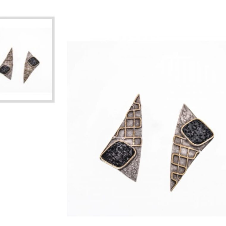 Handmade stud triangular earrings with gold details and black stone onyx