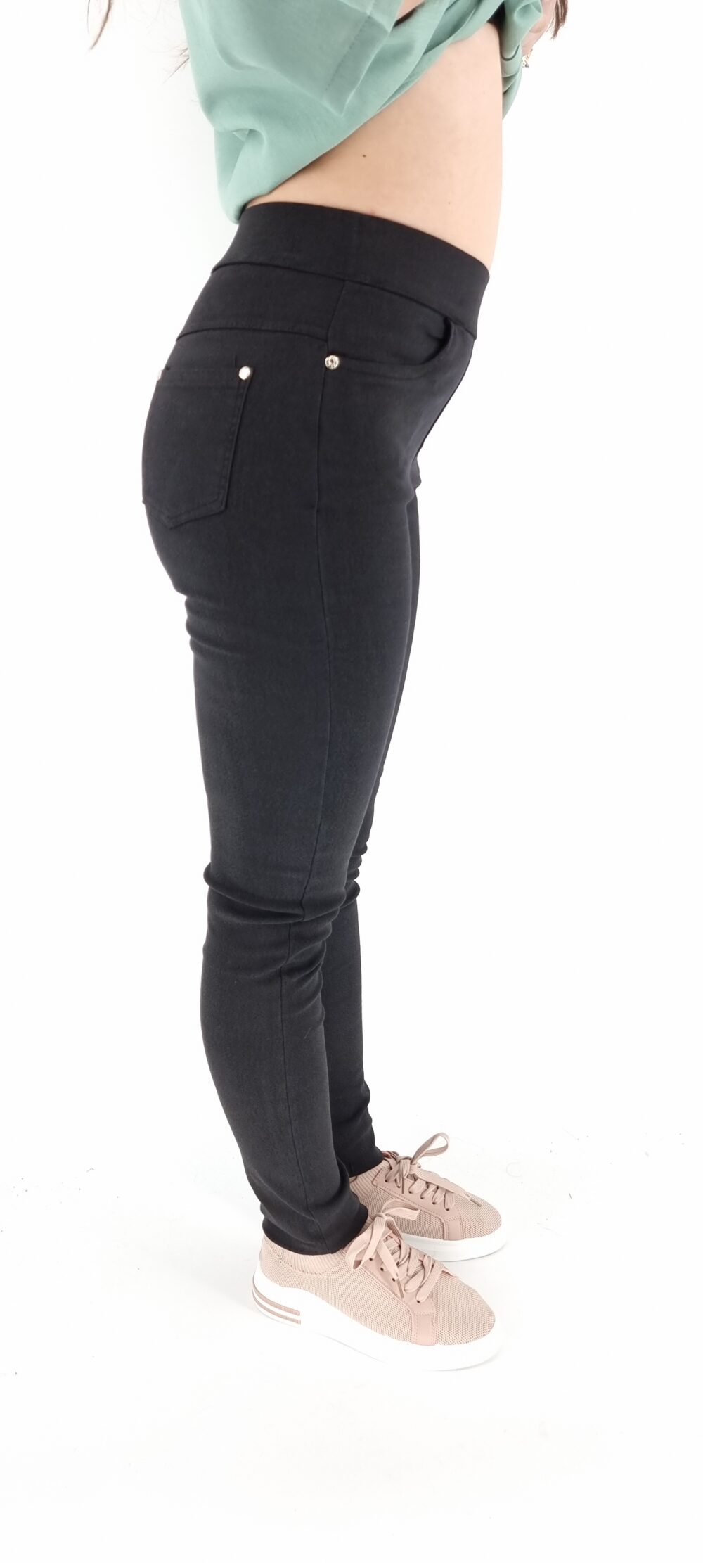 Leggings with elastic waist and pockets black