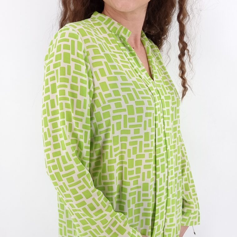 Blouse with geometric pattern and V neckline white green