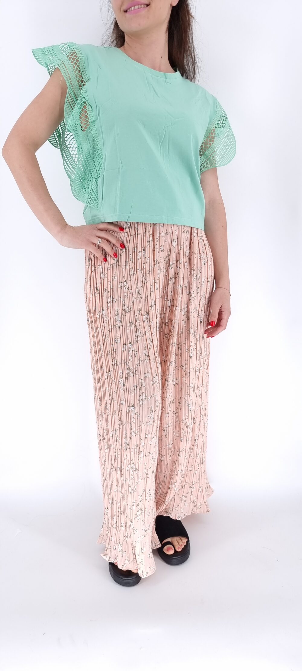 Floral pleated pants with elastic in the middle pink