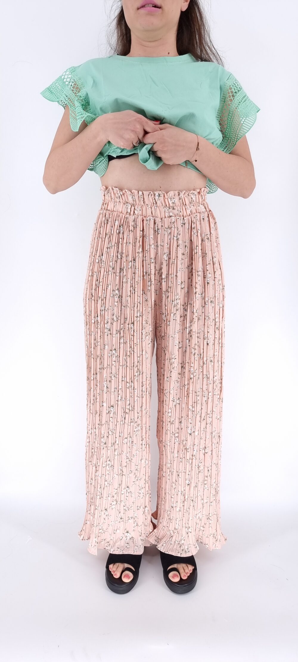 Floral pleated pants with elastic in the middle pink