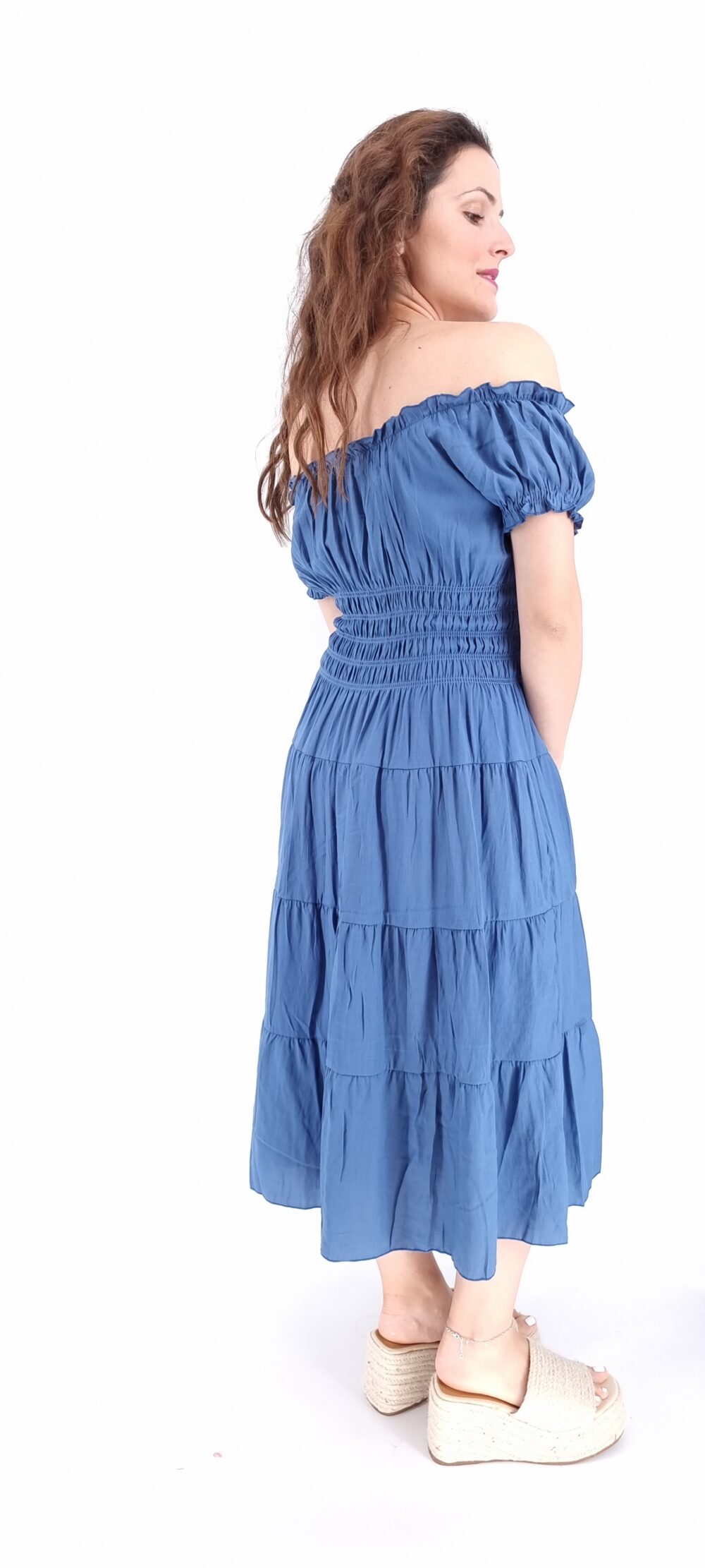 Φόρεμα midi με λάστιχο στη μέση και στο μπούστο μπλε