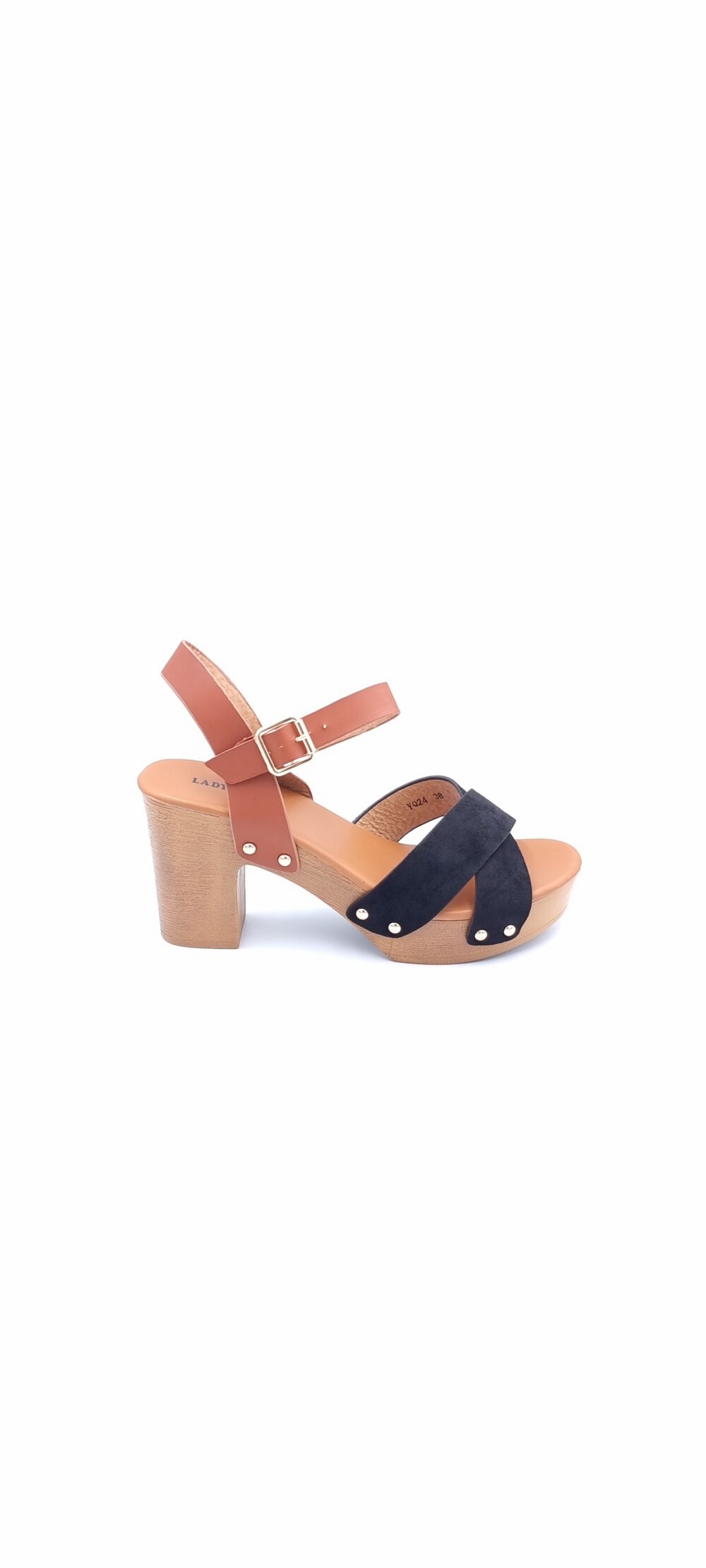 Sandal with wooden heel and cross pattern black