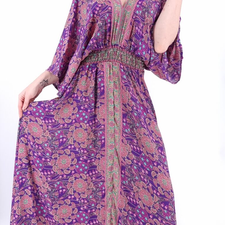Long dress with plaid pattern in purple shades