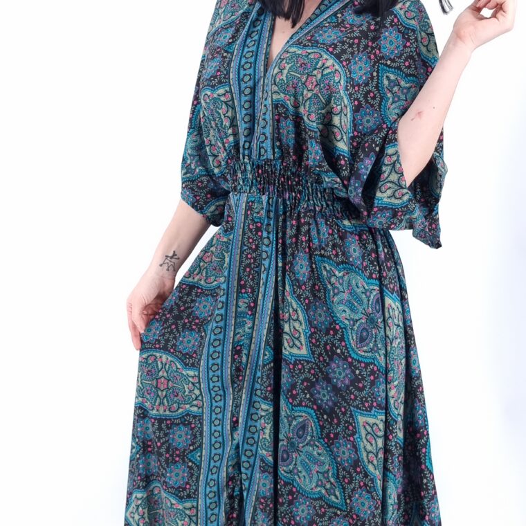 Long dress with plaid pattern in blue and black shades