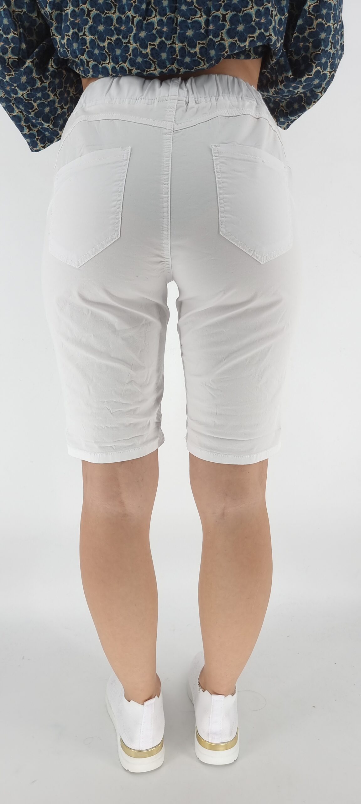 Παντελόνι βερμούδα με λάστιχο στη μέση άσπρο