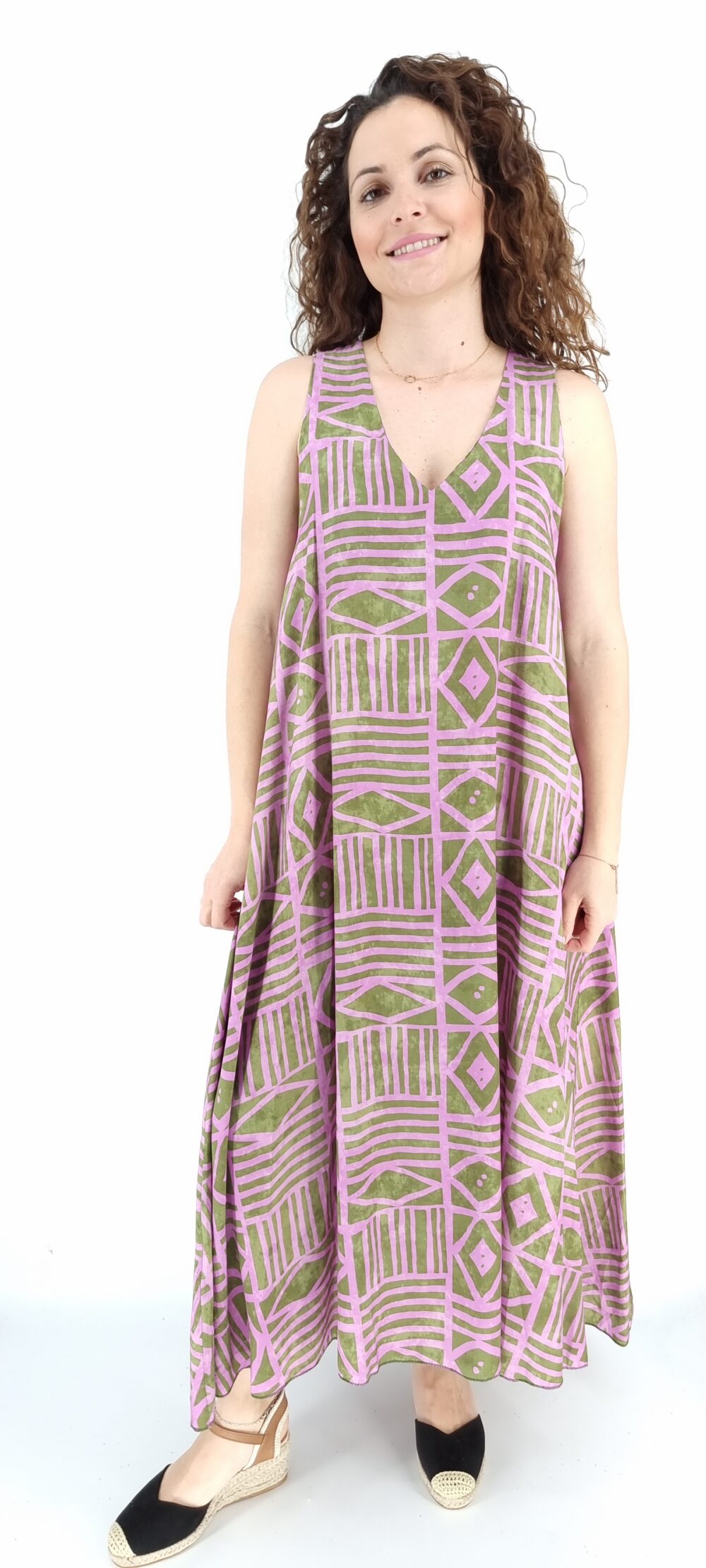 Φόρεμα μακρύ φαρδύ με μοτίβο γεωμετρικά σχήματα χακί ροζ