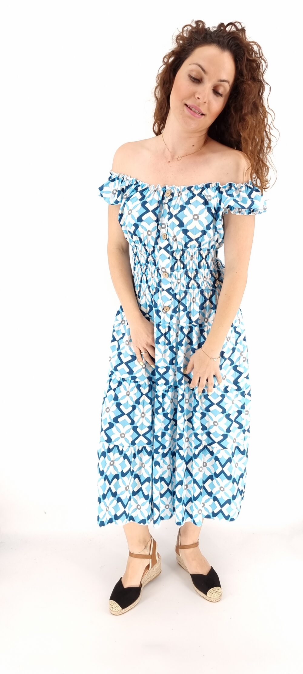 Φόρεμα με σχέδια midi με σφιγγοφωλιά και διακοσμητικά κουμπιά γαλάζιο