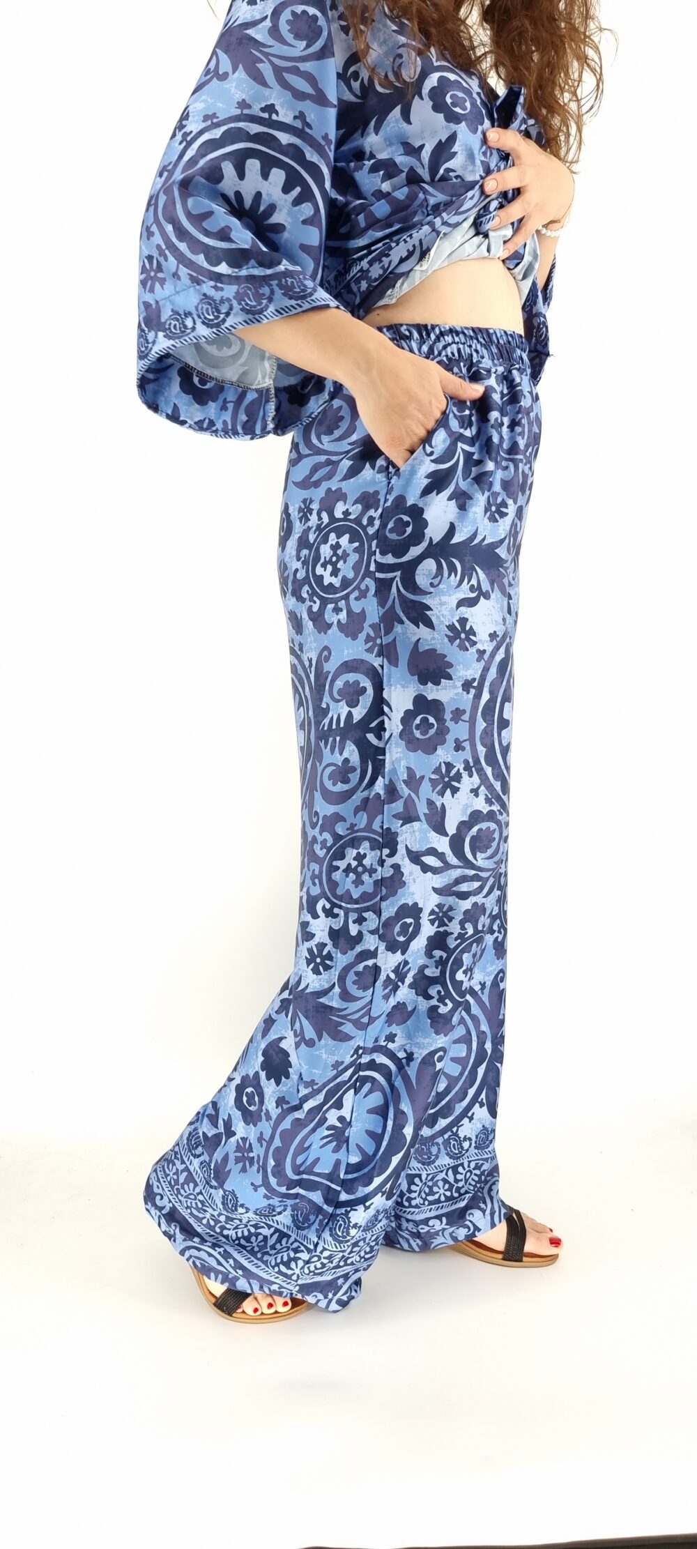 Σετ με κιμωνό και παντελόνα με λάστιχο στη μέση με ιδιαίτερα σχέδια μπλε
