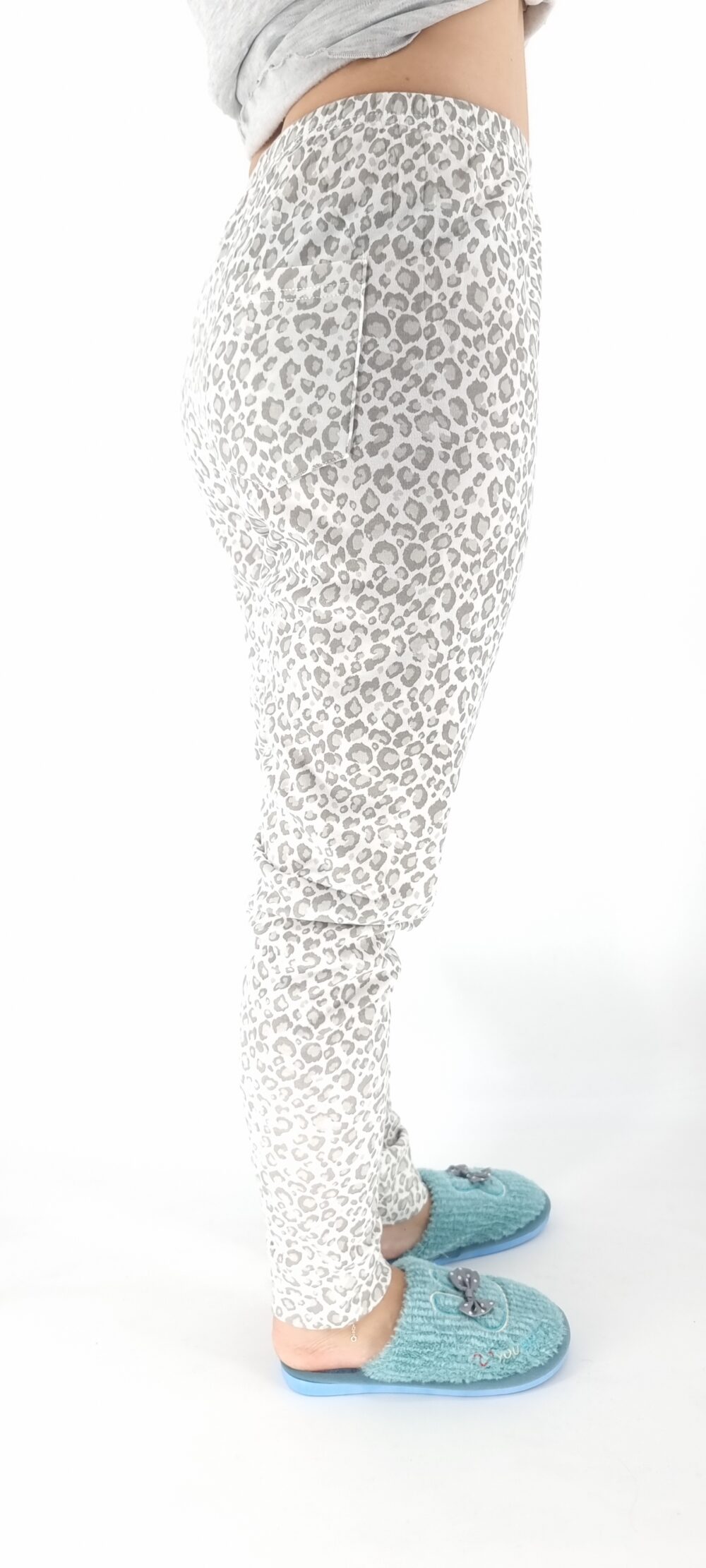 Πιτζάμες βαμβακερές με σχέδιο γατάκι και animal print γκρι