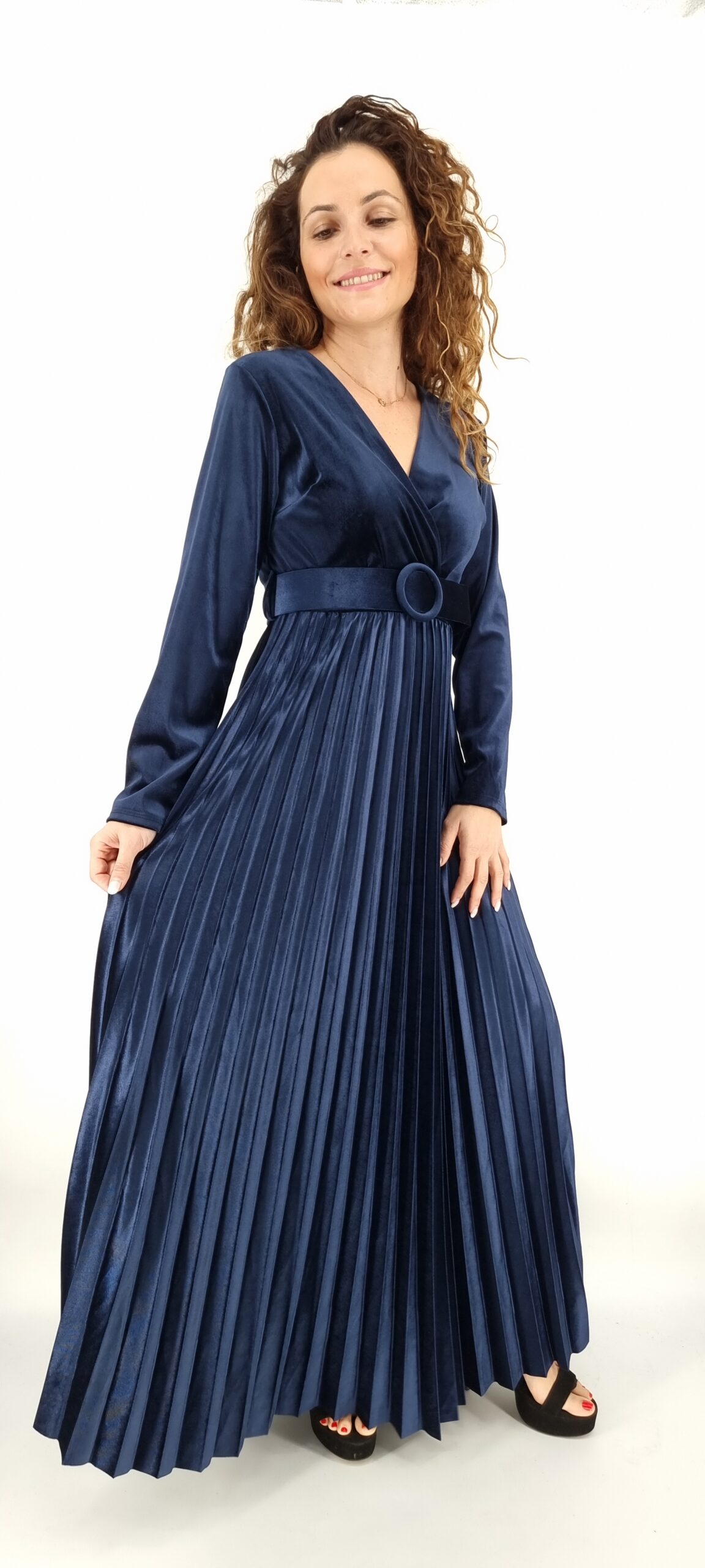 Φόρεμα μακρύ βελουτέ κρουαζέ με ίδια ζώνη και πλισέ τελείωμα μπλε σκούρο