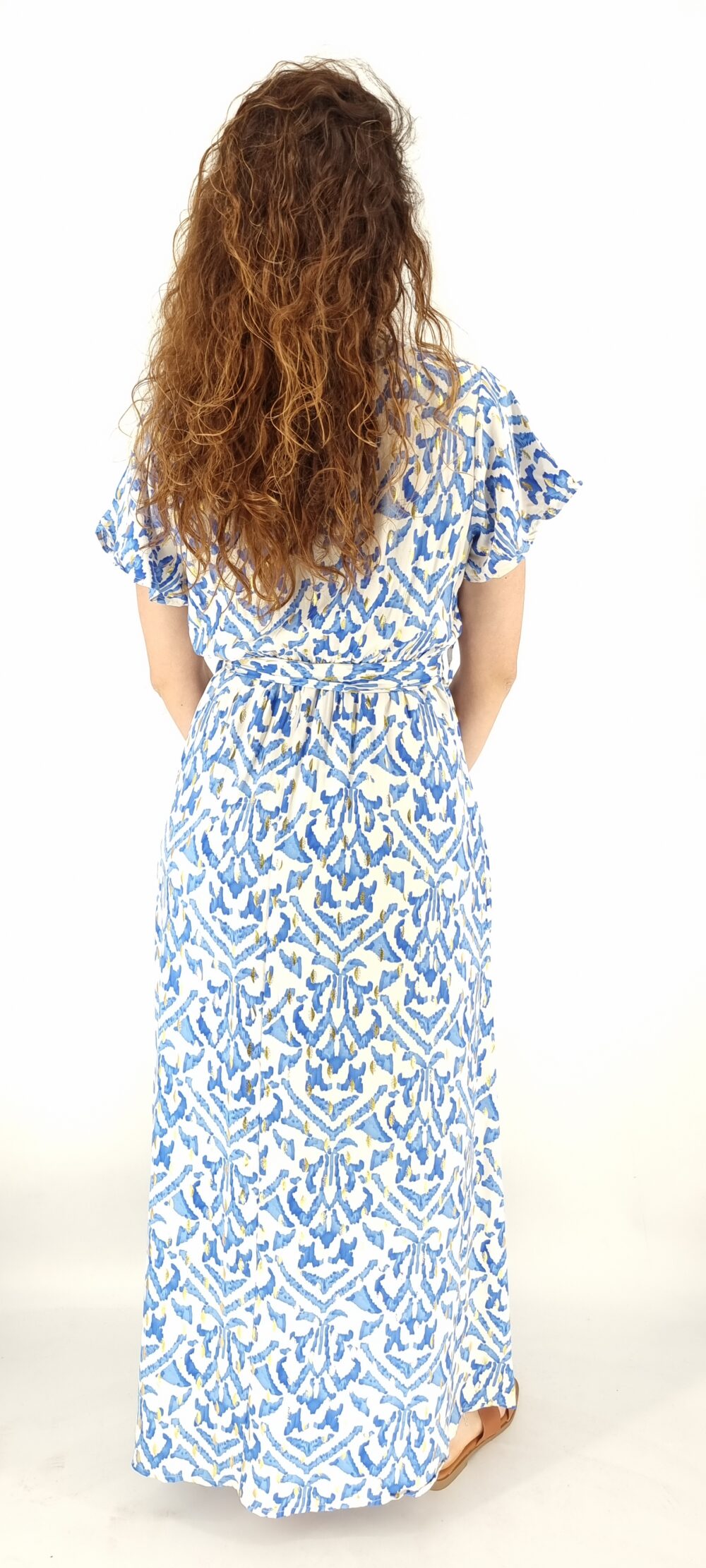 Φόρεμα μακρύ κρουαζέ με ίδια ζώνη και σχέδια μπλε