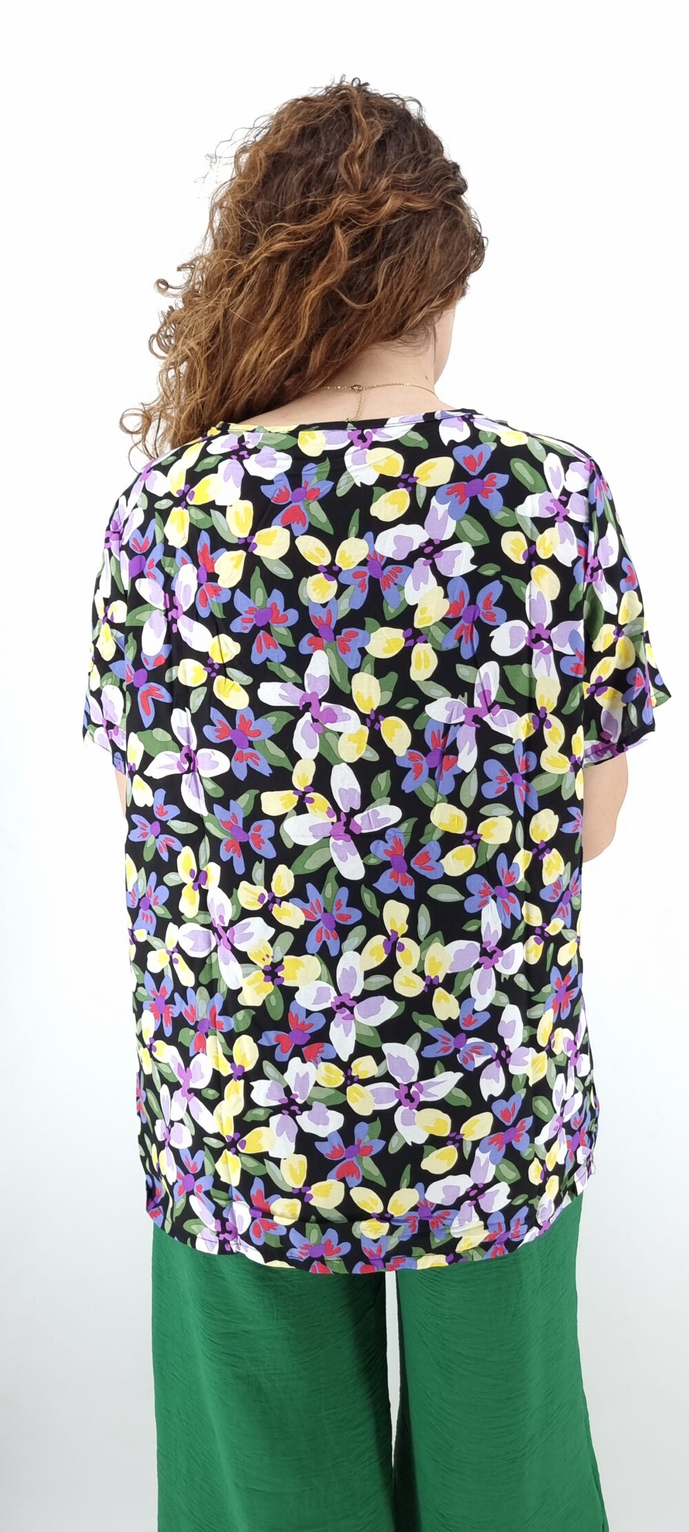 Μπλούζα με μεγάλο φλοράλ μοτίβο σε φαρδιά γραμμή μαύρο μωβ