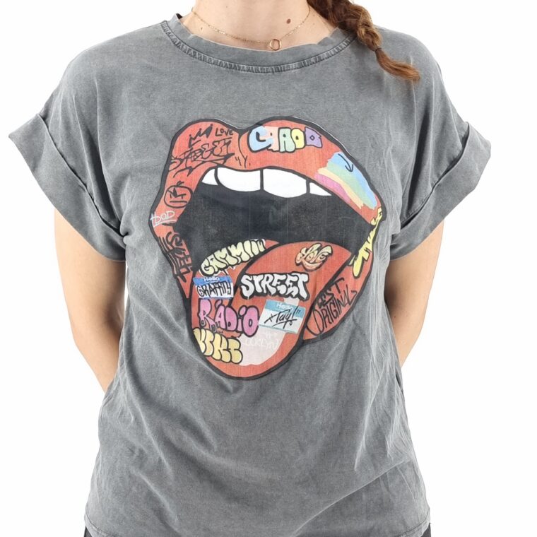T-shirt γκρι μακό με σχέδιο χείλη και γράμματα