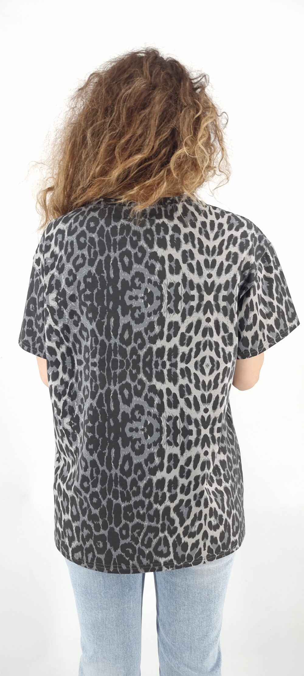 Τ-shirt με animal print μοτίβο γκρι