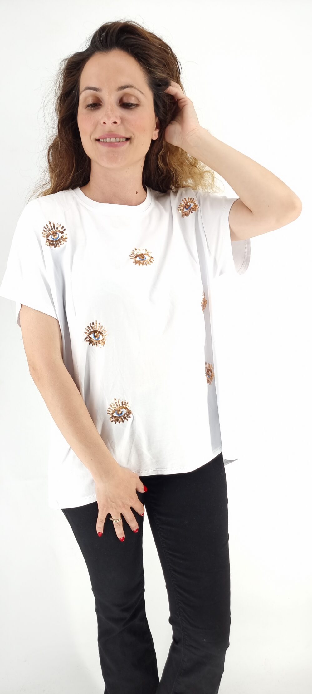 Άσπρο βαμβακερό t-shirt με μοτίβο ματάκια από παγιέτες