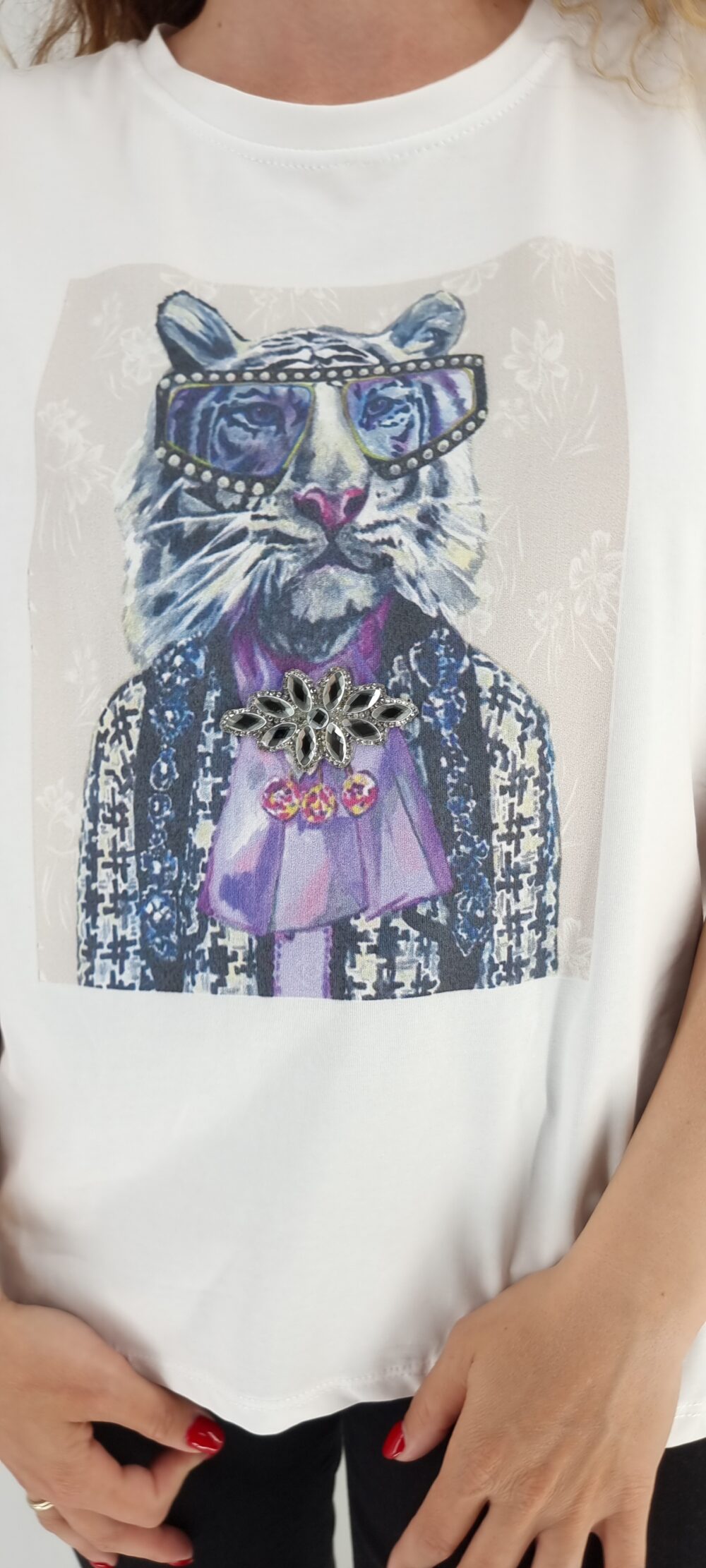 Άσπρο βαμβακερό t-shirt με μοτίβο τίγρη