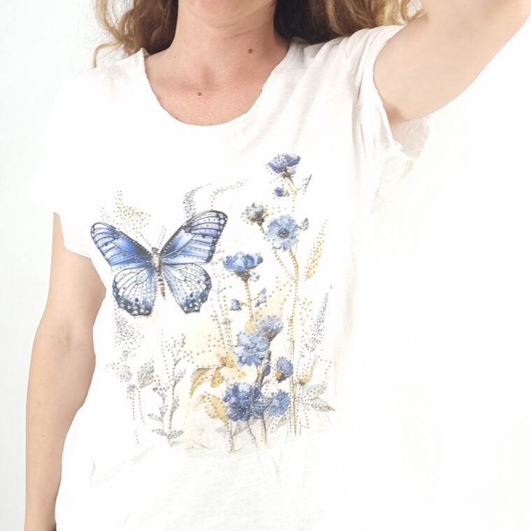 Άσπρο βαμβακερό t-shirt με στάμπα πεταλούδα και λουλούδια
