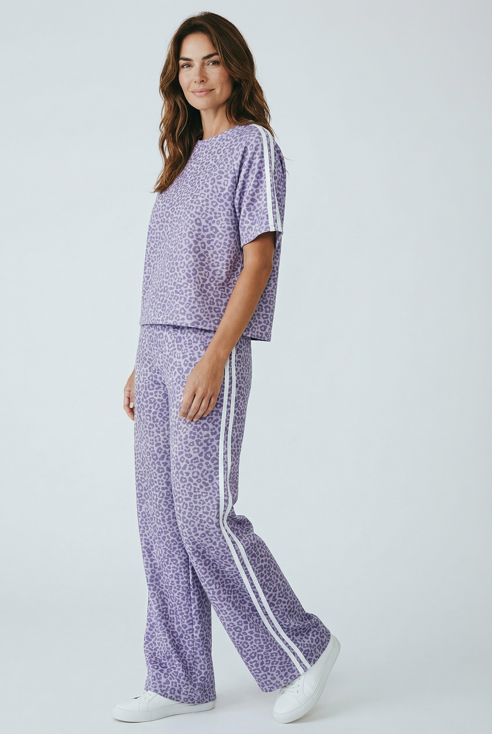 Σετ φόρμας λεοπάρ μωβ Σετ φόρμας λεοπάρ μωβ